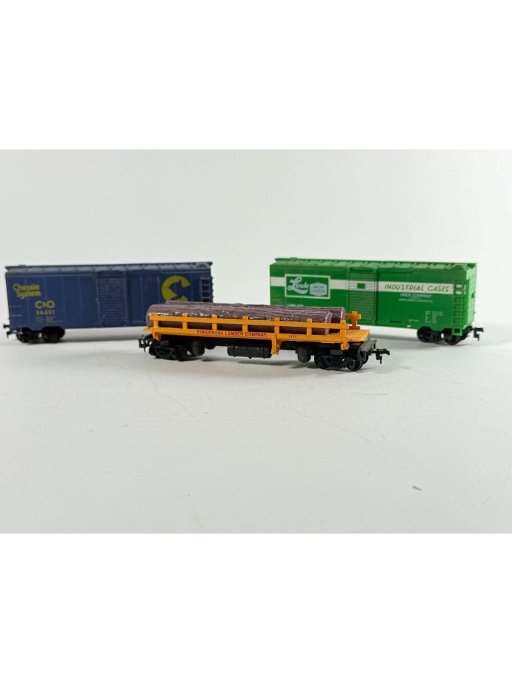 HO Scale Train Cars Lot 3 C&O Chessie Linde Union Carbide Ponderosa Flatbed
